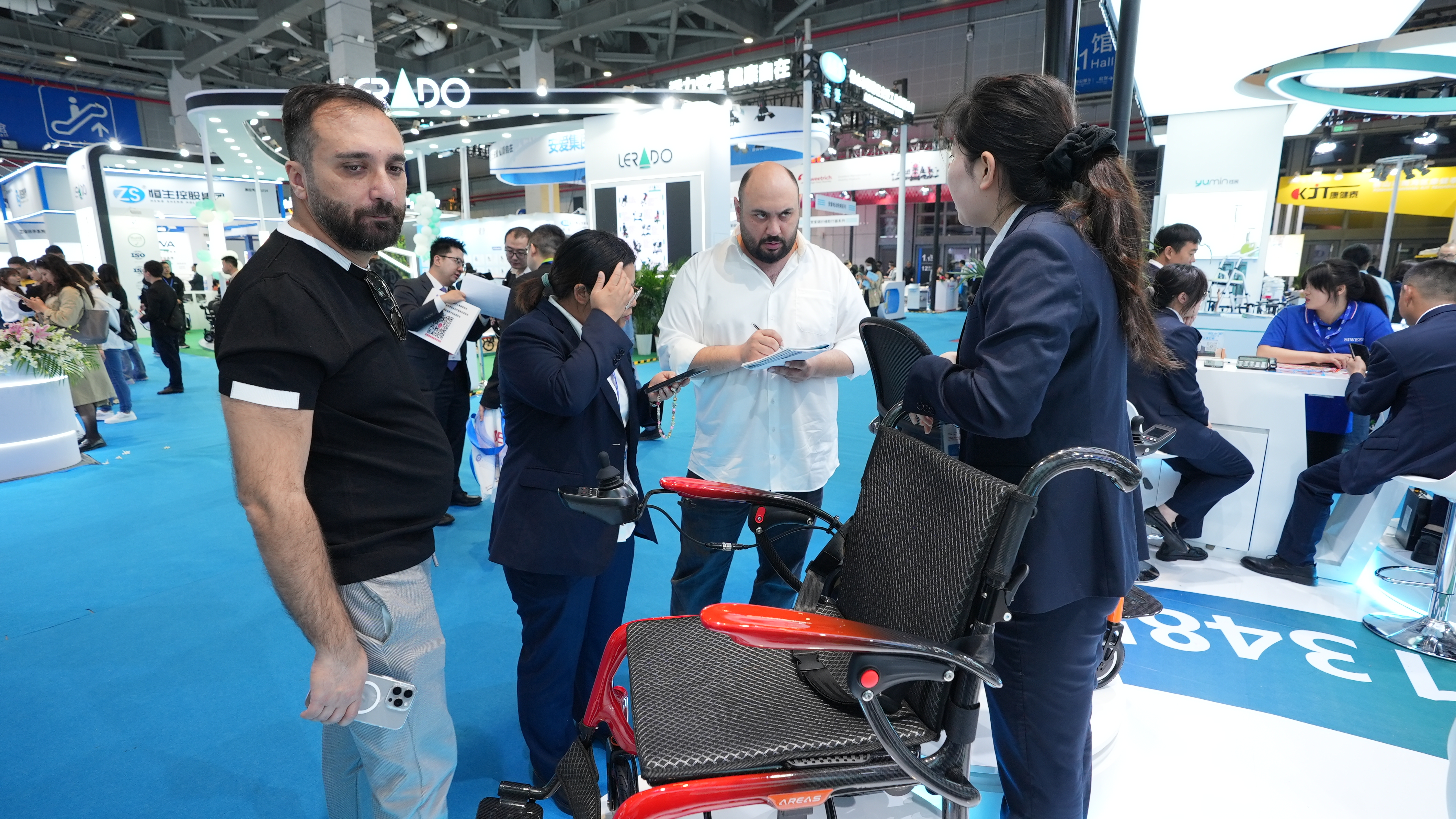 XFGW30-107 Aluminum Alloy Upgrade Portable Electric Wheelchair